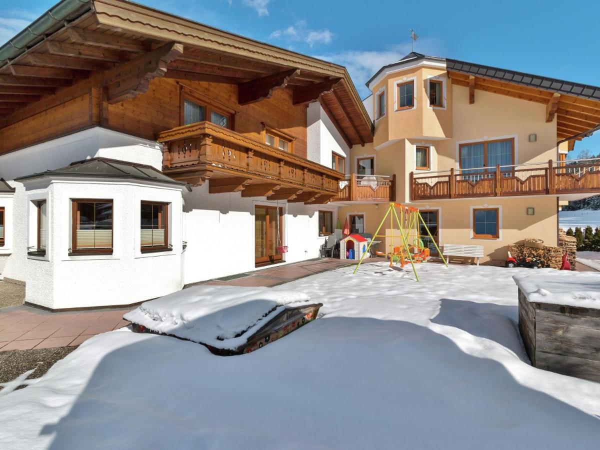 Apartment In Altenmarkt In Pongau Near Ski Area อัลเทนมาร์คท์ อิม พองเงา ภายนอก รูปภาพ